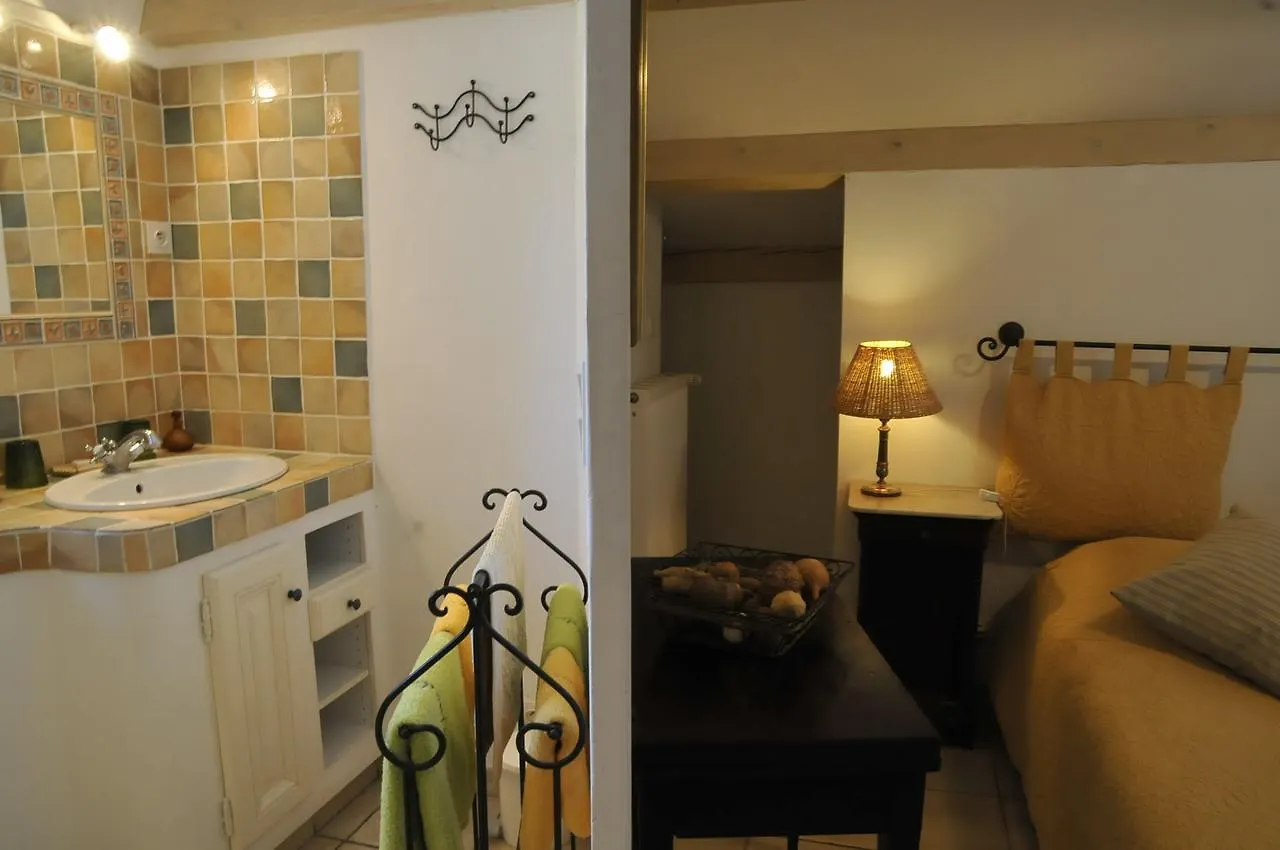 *** Bed & Breakfast Le Jas De Peguier Bed and Breakfast Châteauneuf-Val-Saint-Donat Frankrig